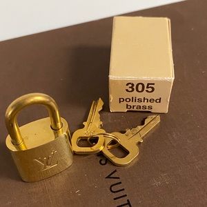 Authentic Vintage Louis Vuitton #305 Padlock & Key NIB.